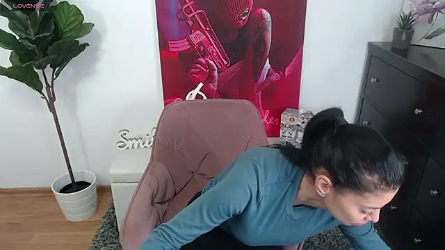 LadyLiia online show from March 2026 04:50:01 AM