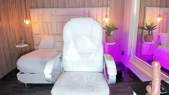 DulceGreem online show from September 2025 11:56:01 AM