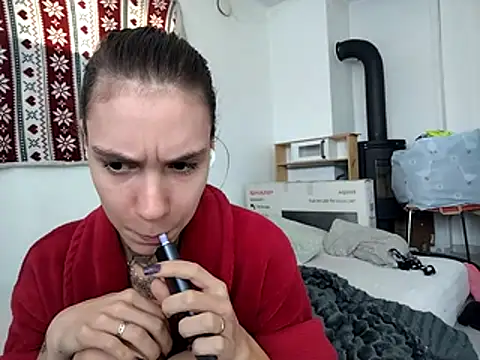 HoneySquirrel online show from October 2025 11:22:01 AM