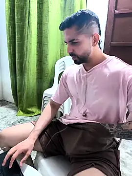 giannis090 online show from March 2026 02:04:02 AM