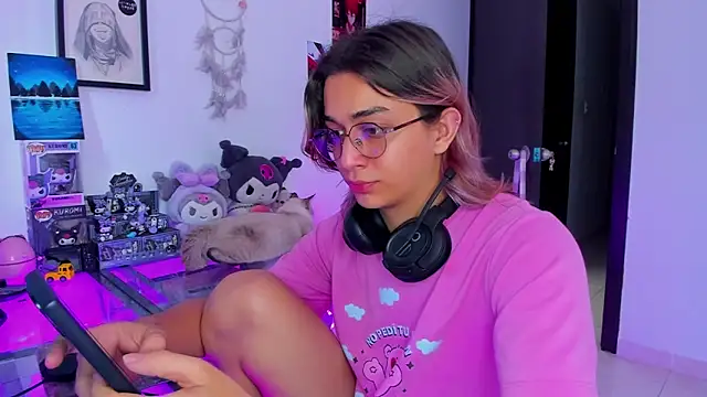 KeitaMoon online show from February 2026 06:06:02 PM