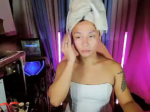 Snapshot of YourNikkieXxx chatting on June 2026 03:22:02 PM YourNikkieXxx online show from June 2026 03:22:02 PM