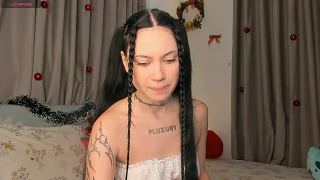 Snapshot of Alice_1n_Wonderland_ chatting on January 2026 04:05:01 AM Alice 1n Wonderland online show from January 2026 04:05:01 AM