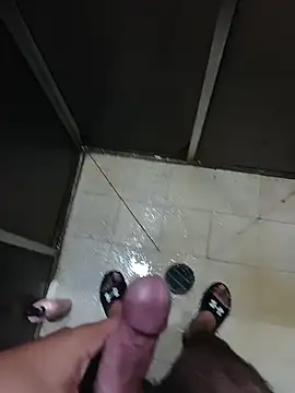 Snapshot of SleepCoder chatting on December 2025 12:49:02 AM SleepCoder online show from December 2025 12:49:02 AM