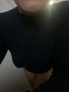 Snapshot of Julay2232 chatting on November 2025 10:57:02 AM Julay2232 online show from November 2025 10:57:02 AM