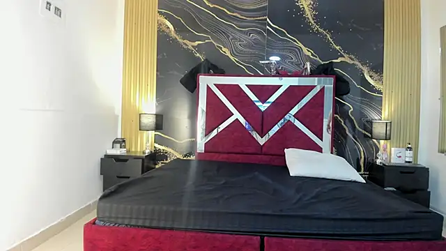 VioletRose as online show from November 2025 07:56:02 PM