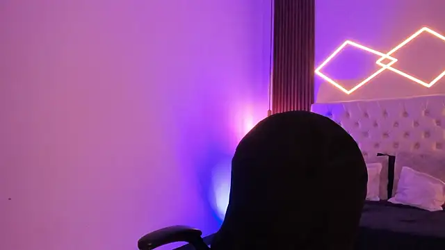 ZamabyCrucie online show from February 2026 03:59:01 PM