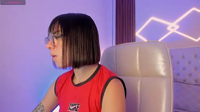 ZamabyCrucie online show from February 2026 11:33:01 PM