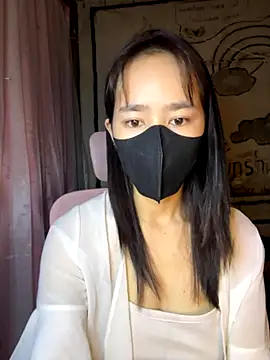 TiNa 04 online show from November 2025 11:03:01 PM