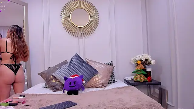 CharlotteBrownn  online show from December 2025 05:02:01 AM