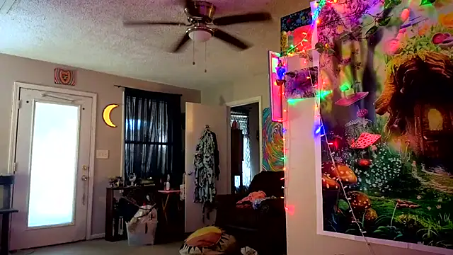 Princess  Kitty   online show from October 2025 04:35:01 PM