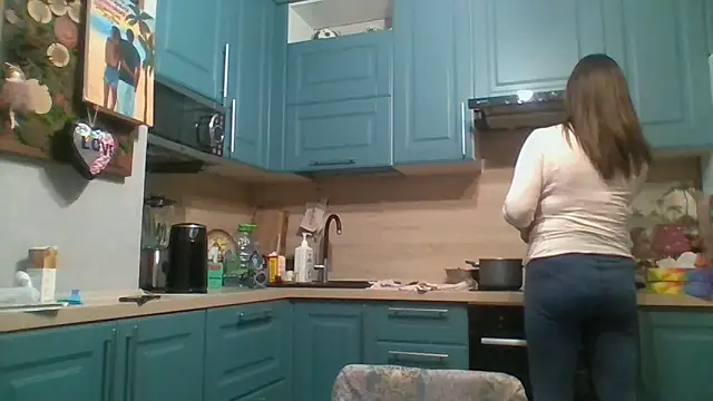 ALICAINWONDERLAND online show from November 2025 05:23:01 PM