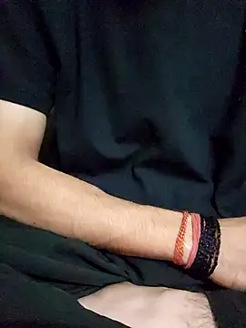 Snapshot of coupleyug chatting on December 2025 09:48:01 AM coupleyug online show from December 2025 09:48:01 AM