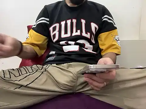 Snapshot of coupleyug chatting on January 2026 10:20:01 AM coupleyug online show from January 2026 10:20:01 AM