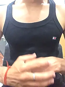 Snapshot of coupleyug chatting on March 2026 11:39:02 AM coupleyug online show from March 2026 11:39:02 AM