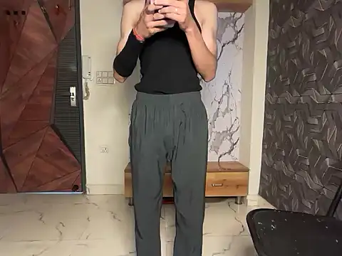 coupleyug online show from March 2026 05:22:01 AM