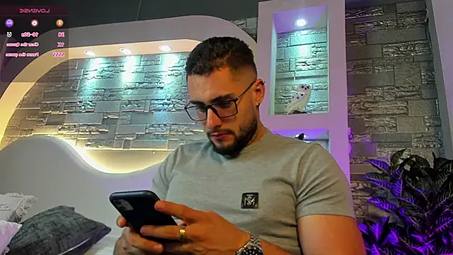 dominic de luca online show from November 2025 05:29:02 AM