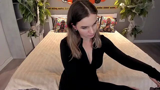 SofiSoft online show from October 2025 07:46:02 PM