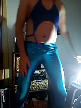 toywood online show from November 2025 07:13:02 PM