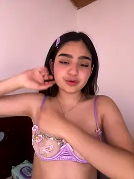 Snapshot of Clementyne30 chatting on September 2025 12:23:02 AM Clementyne30 online show from September 2025 12:23:02 AM