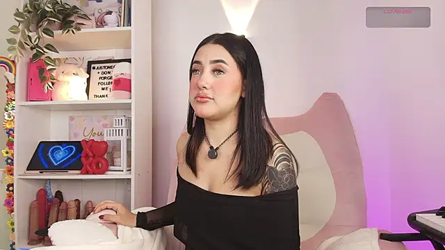 justonecute online show from March 2026 01:12:02 AM