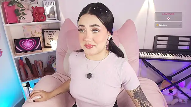 justonecute online show from March 2026 12:15:02 AM