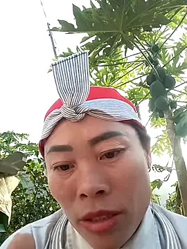 CoMay003 online show from January 2026 09:13:01 AM