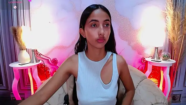 Snapshot of MilkyLally chatting on September 2025 01:54:01 PM MilkyLally online show from September 2025 01:54:01 PM