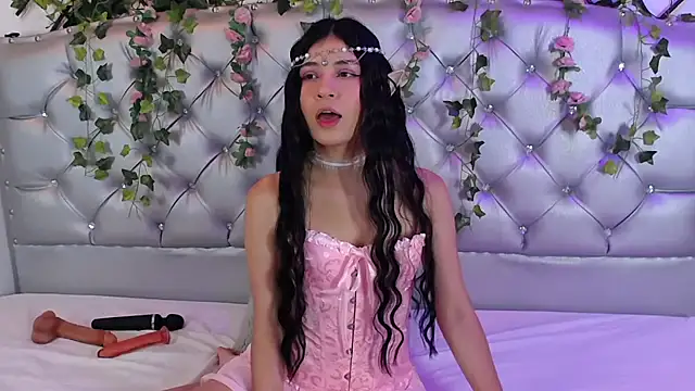 Snapshot of _SPECTRA chatting on October 2025 03:02:02 PM SPECTRA online show from October 2025 03:02:02 PM