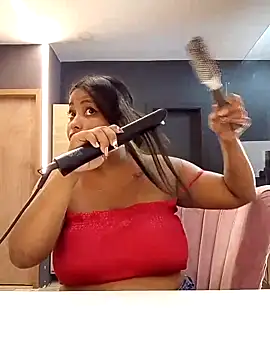 Cristal hott1 online show from February 2026 07:23:01 PM