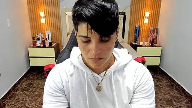 KAROLLJONES1 online show from September 2025 07:35:01 PM