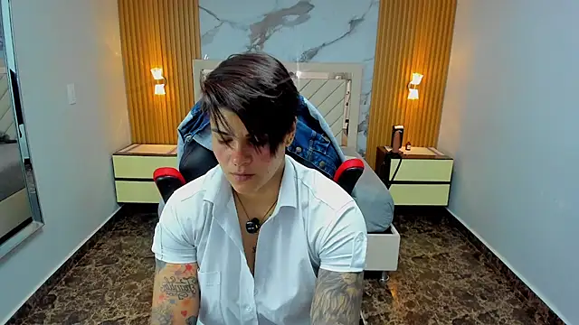 KAROLLJONES1 online show from March 2026 07:20:02 PM