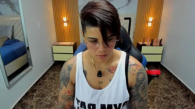 KAROLLJONES1 online show from March 2026 12:32:01 PM