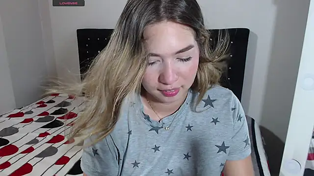 Snapshot of Angel_Megan chatting on November 2025 06:08:01 PM Angel Megan online show from November 2025 06:08:01 PM