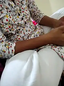 Snapshot of Lusty_sensual_Jodi chatting on February 2025 02:26:02 PM Lusty sensual Jodi online show from February 2025 02:26:02 PM