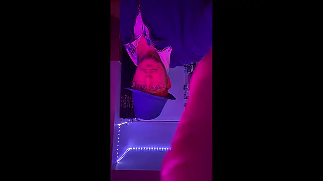 Pussyismyfavoritetaste online show from December 2025 10:00:01 AM