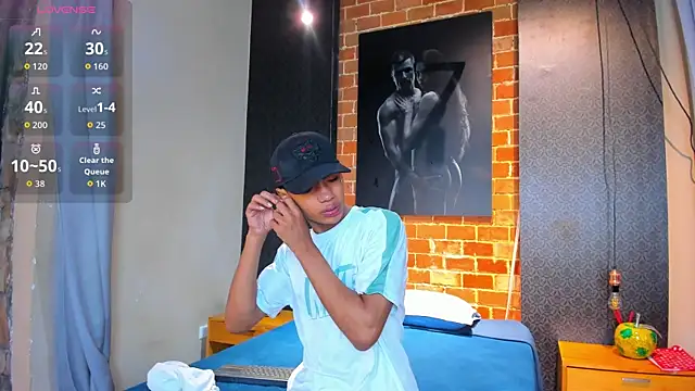 Snapshot of AlanCutee chatting on November 2025 11:32:02 AM AlanCutee online show from November 2025 11:32:02 AM