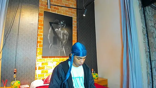 Snapshot of AlanCutee chatting on November 2025 11:21:02 AM AlanCutee online show from November 2025 11:21:02 AM