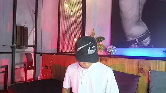 AlanCutee online show from March 2026 11:48:02 AM