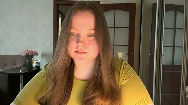 Snapshot of Alice898 chatting on June 2026 03:42:02 PM Alice898 online show from June 2026 03:42:02 PM