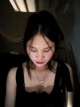 Snapshot of saronla_03 chatting on October 2025 06:33:01 AM saronla 03 online show from October 2025 06:33:01 AM