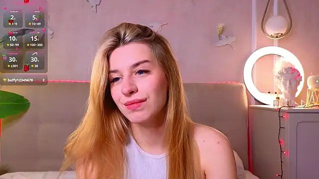 Snapshot of BonnieWalton chatting on November 2025 08:40:01 AM BonnieWalton online show from November 2025 08:40:01 AM