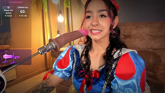 Snapshot of RACHELRUIZ chatting on October 2025 03:13:01 PM RACHELRUIZ online show from October 2025 03:13:01 PM