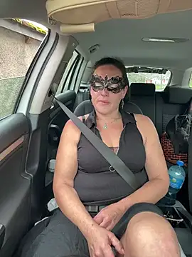 Nadja Noir online show from November 2025 10:32:01 AM