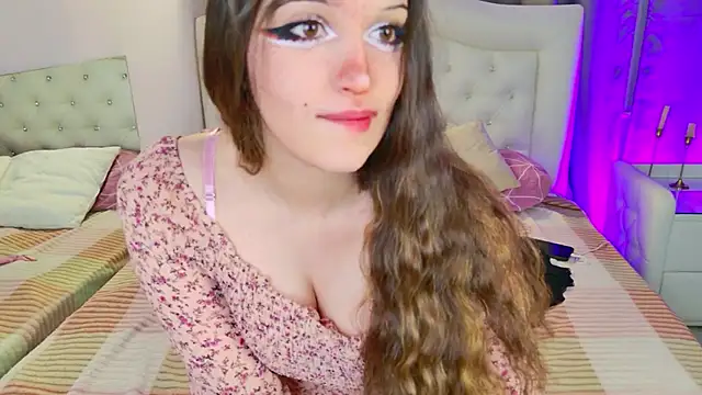 Snapshot of kamila_blush chatting on November 2025 11:48:02 PM kamila blush online show from November 2025 11:48:02 PM