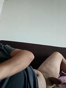 Snapshot of flr196 chatting on February 2026 08:13:02 AM flr196 online show from February 2026 08:13:02 AM