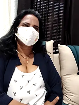 mallu-lover online show from January 2026 10:30:02 AM