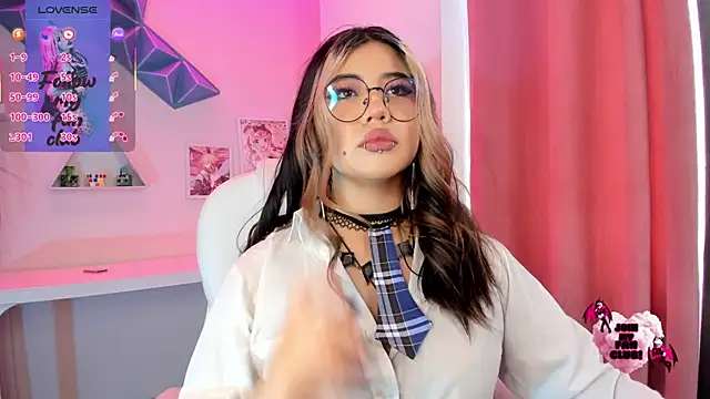 pinkk deemon online show from January 2026 01:04:01 PM