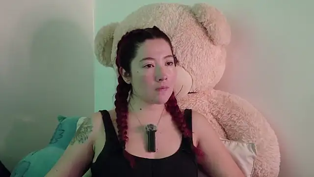 lunnaa  online show from November 2025 03:34:01 AM