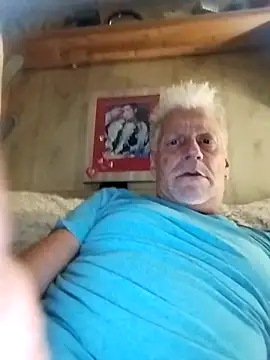 Snapshot of fischnet chatting on October 2025 01:06:02 AM fischnet online show from October 2025 01:06:02 AM